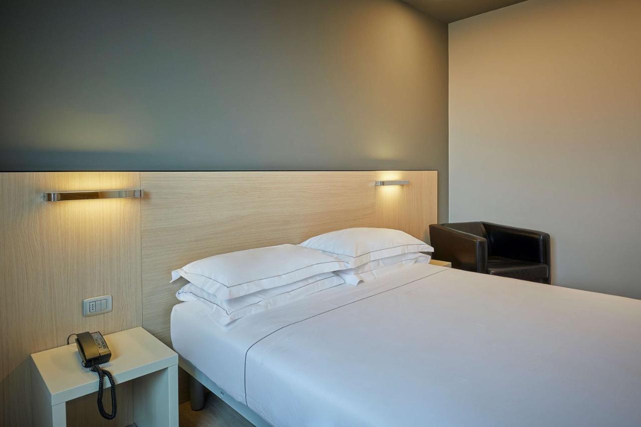 The Aries Hotel