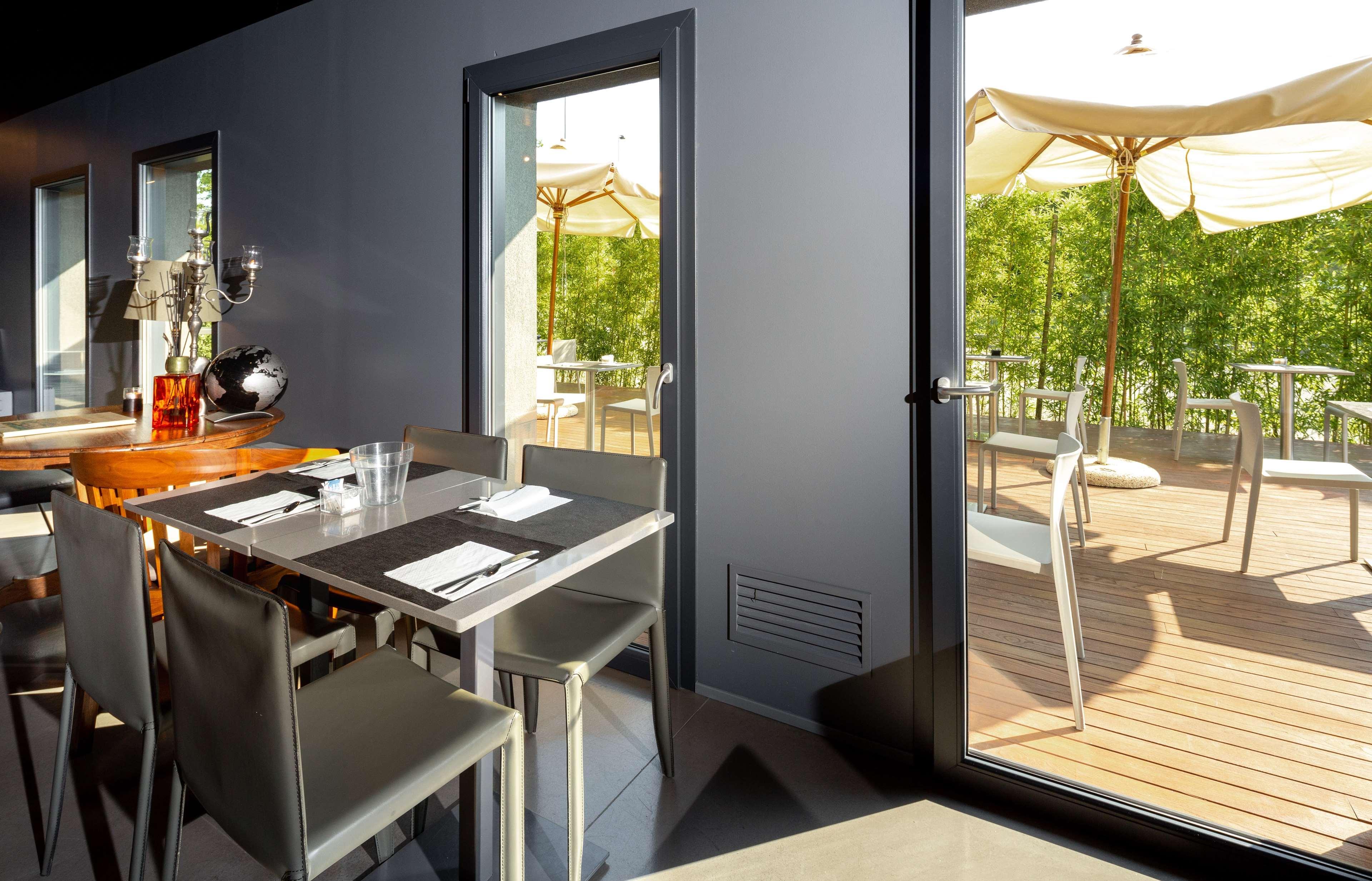 Hotel Western Aries 4*