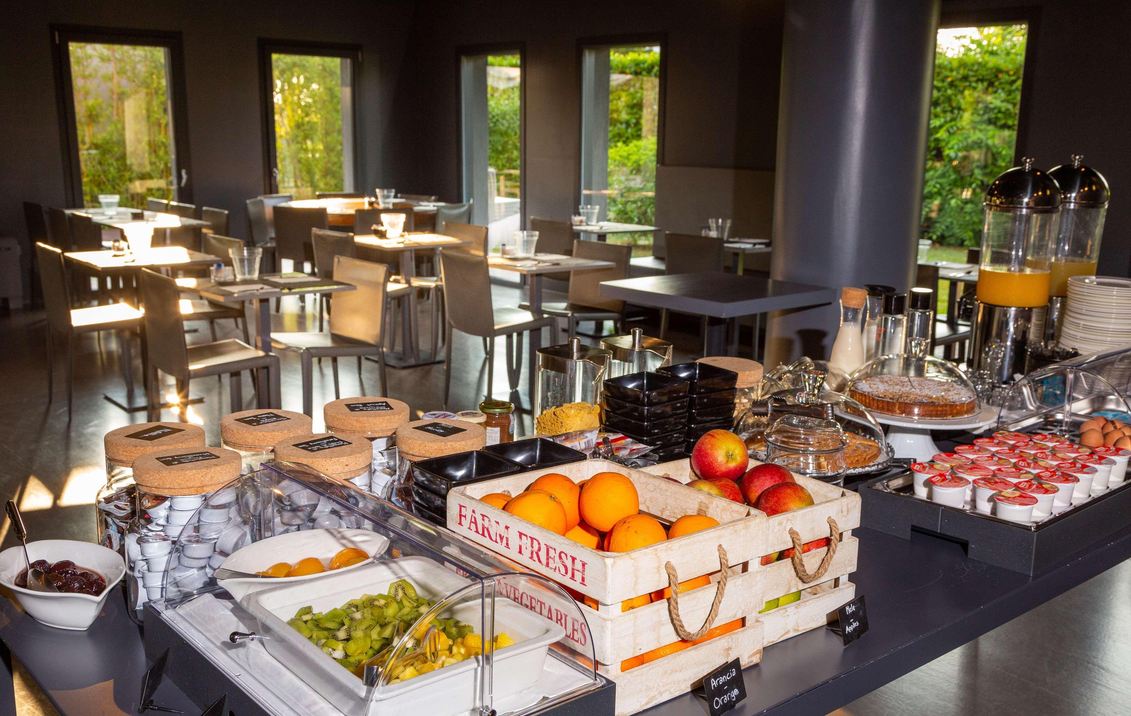 Hotel Western Aries 4*