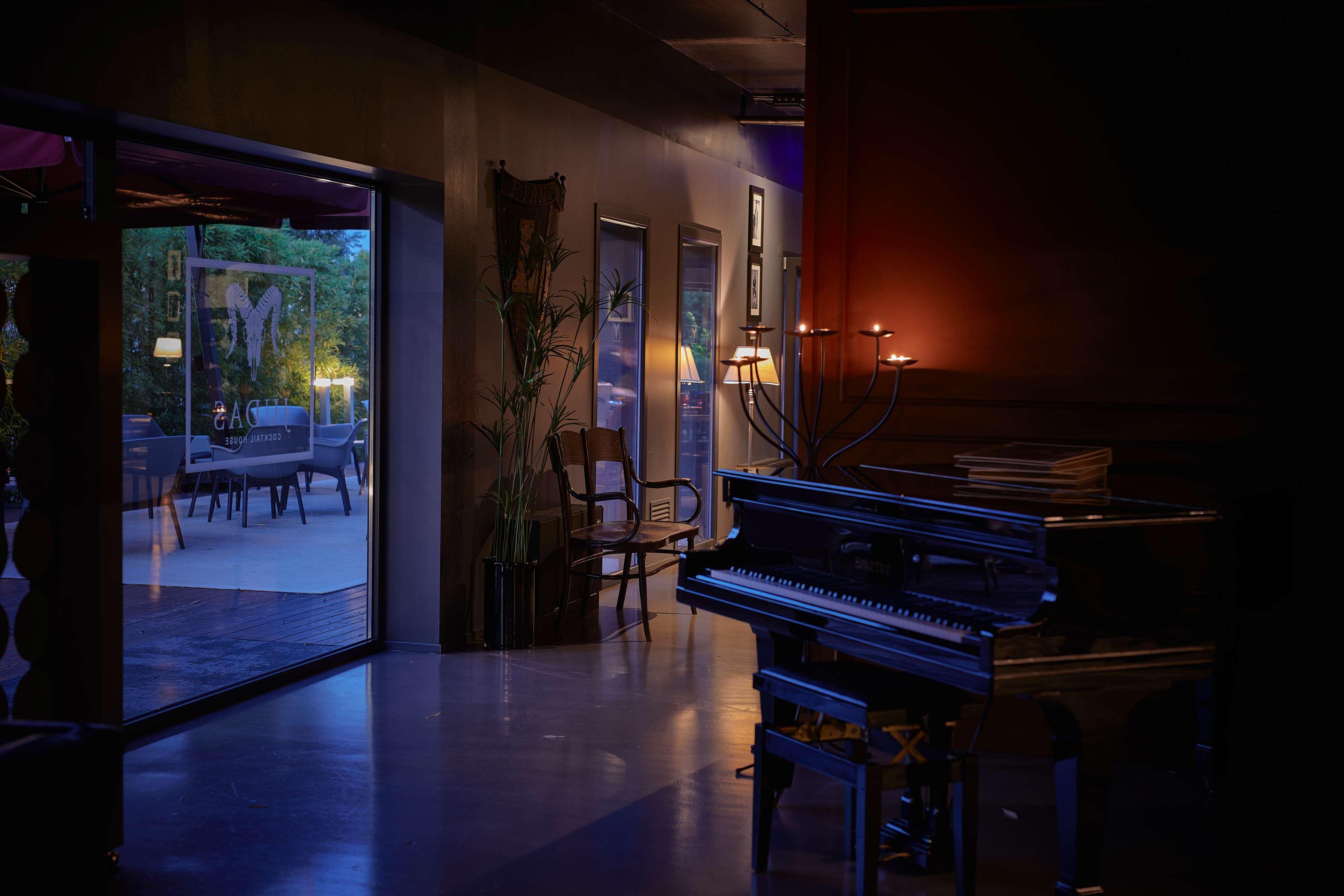 Western Aries Hotel 4*