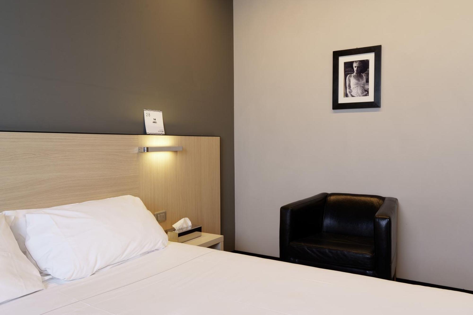 Hotel Western Aries 4*